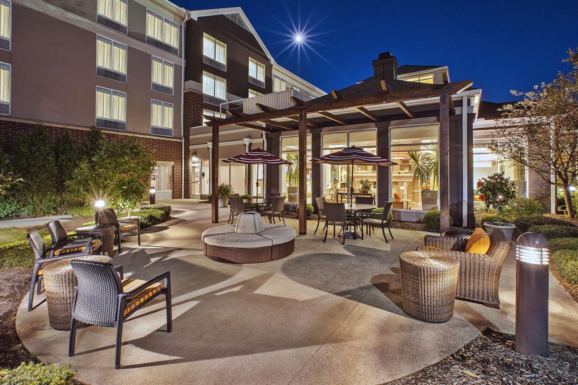 Hilton Garden Inn Akron-Canton Airport North Canton Exterior photo