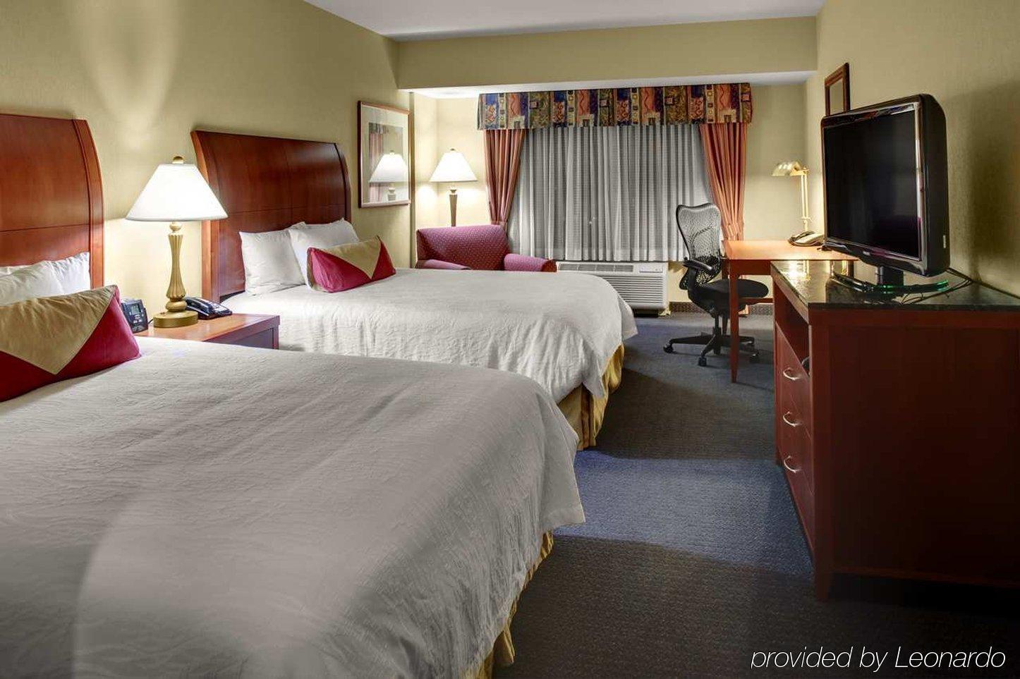Hilton Garden Inn Akron-Canton Airport North Canton Room photo